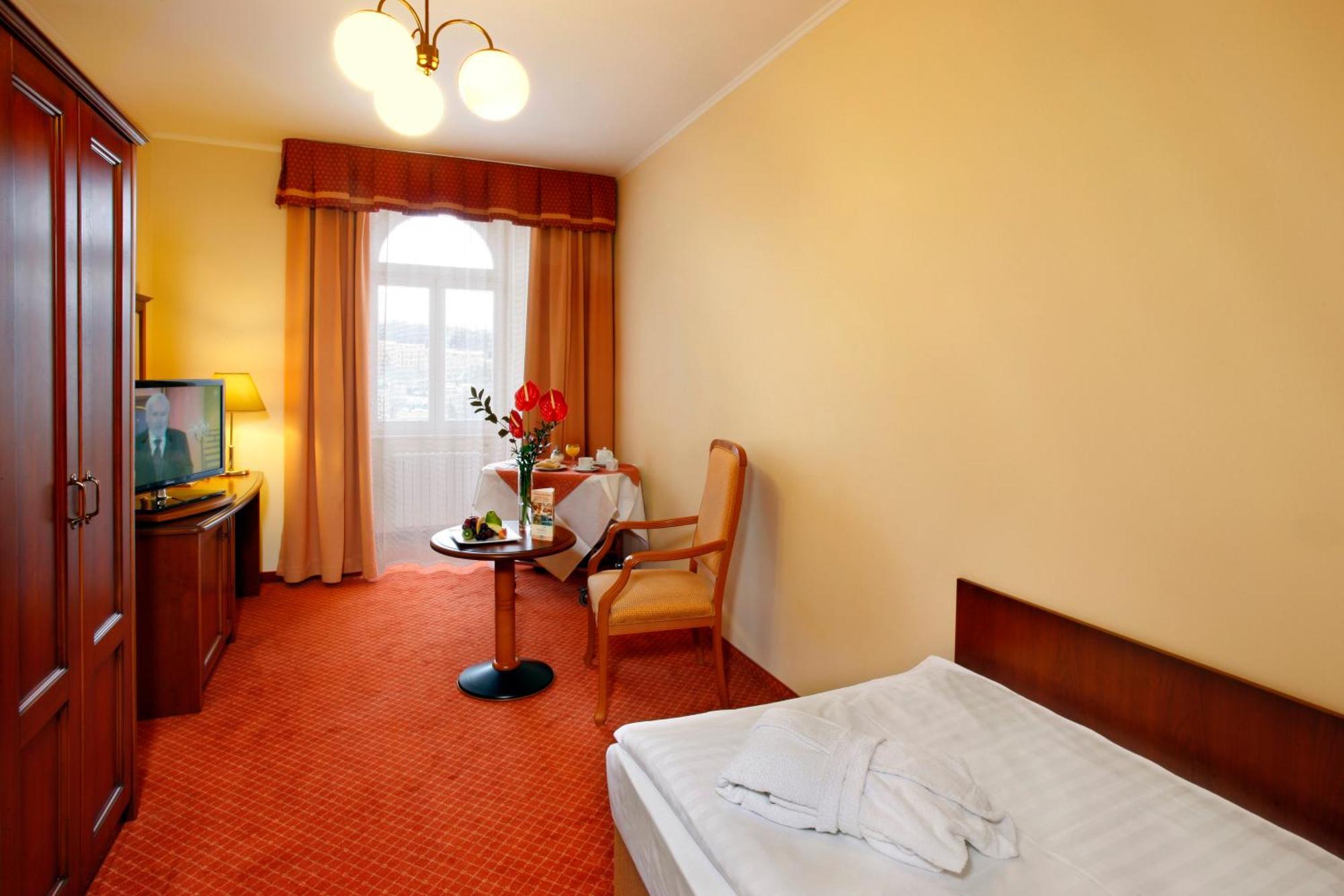 Ensana Centralni Lazne - Maria Spa Marianske Lazne Phòng bức ảnh
