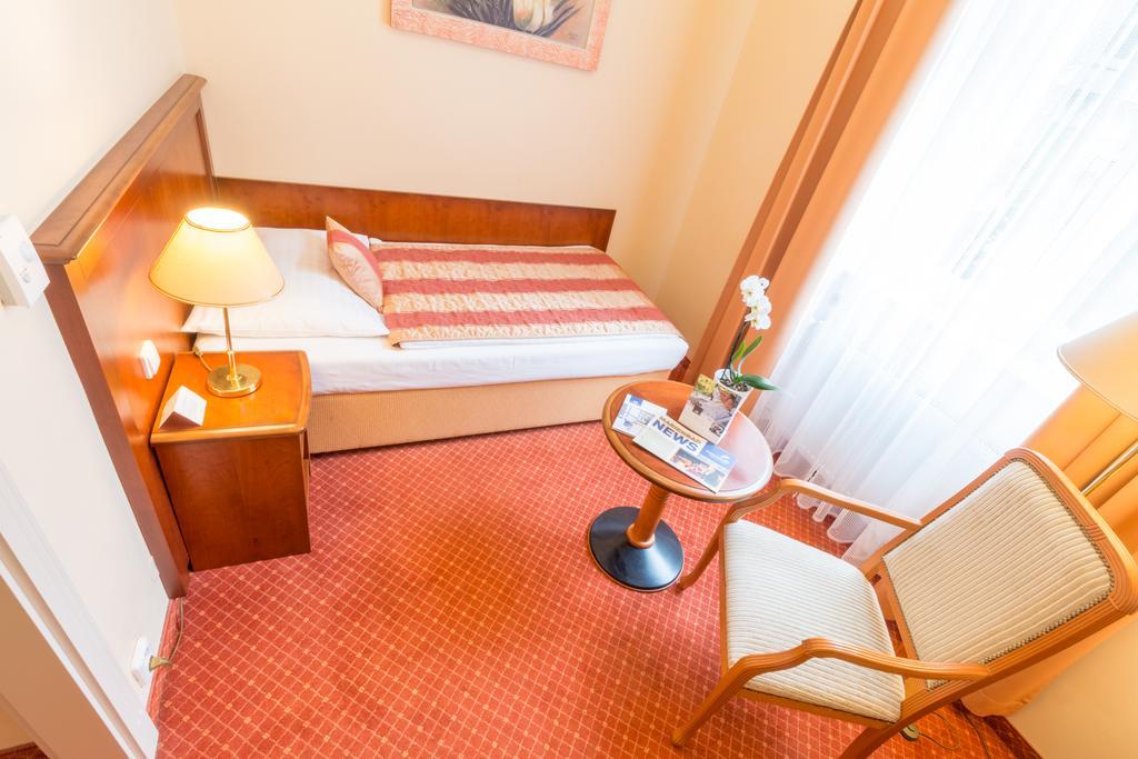 Ensana Centralni Lazne - Maria Spa Marianske Lazne Ngoại thất bức ảnh