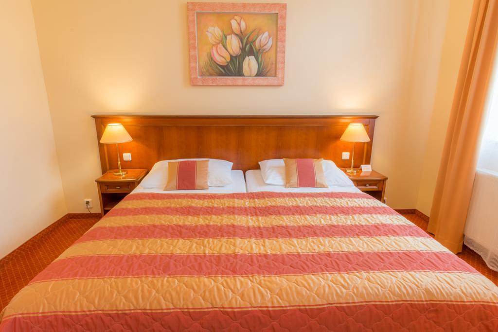Ensana Centralni Lazne - Maria Spa Marianske Lazne Ngoại thất bức ảnh