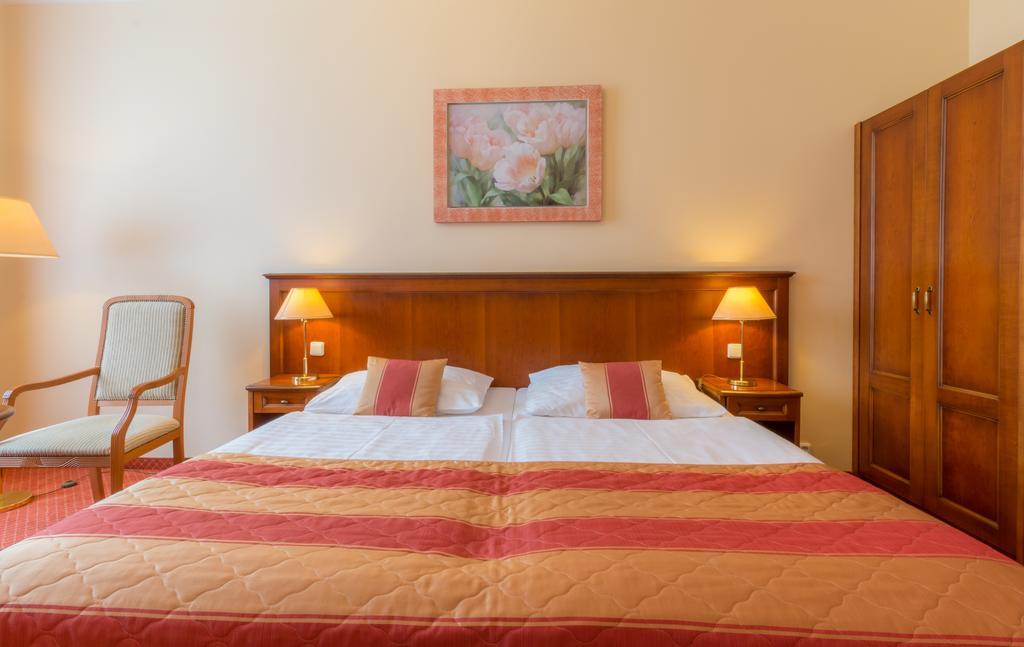 Ensana Centralni Lazne - Maria Spa Marianske Lazne Ngoại thất bức ảnh